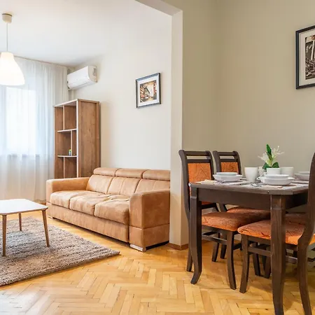 Pirotska 2-bedroom 100m2 In Center