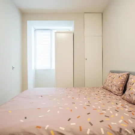 Apartment Pirotska 2-bedroom 100m2 In Center Sofia