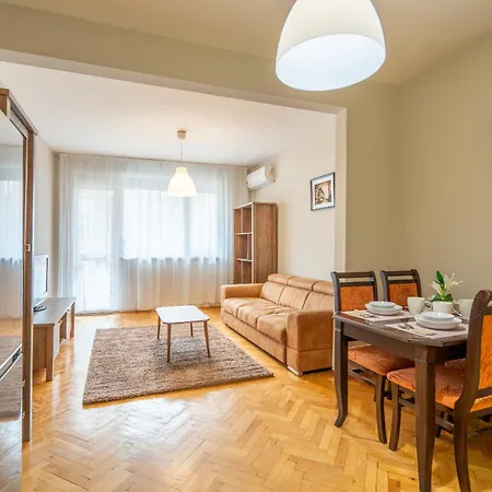 Pirotska 2-bedroom 100m2 In Center Apartment *